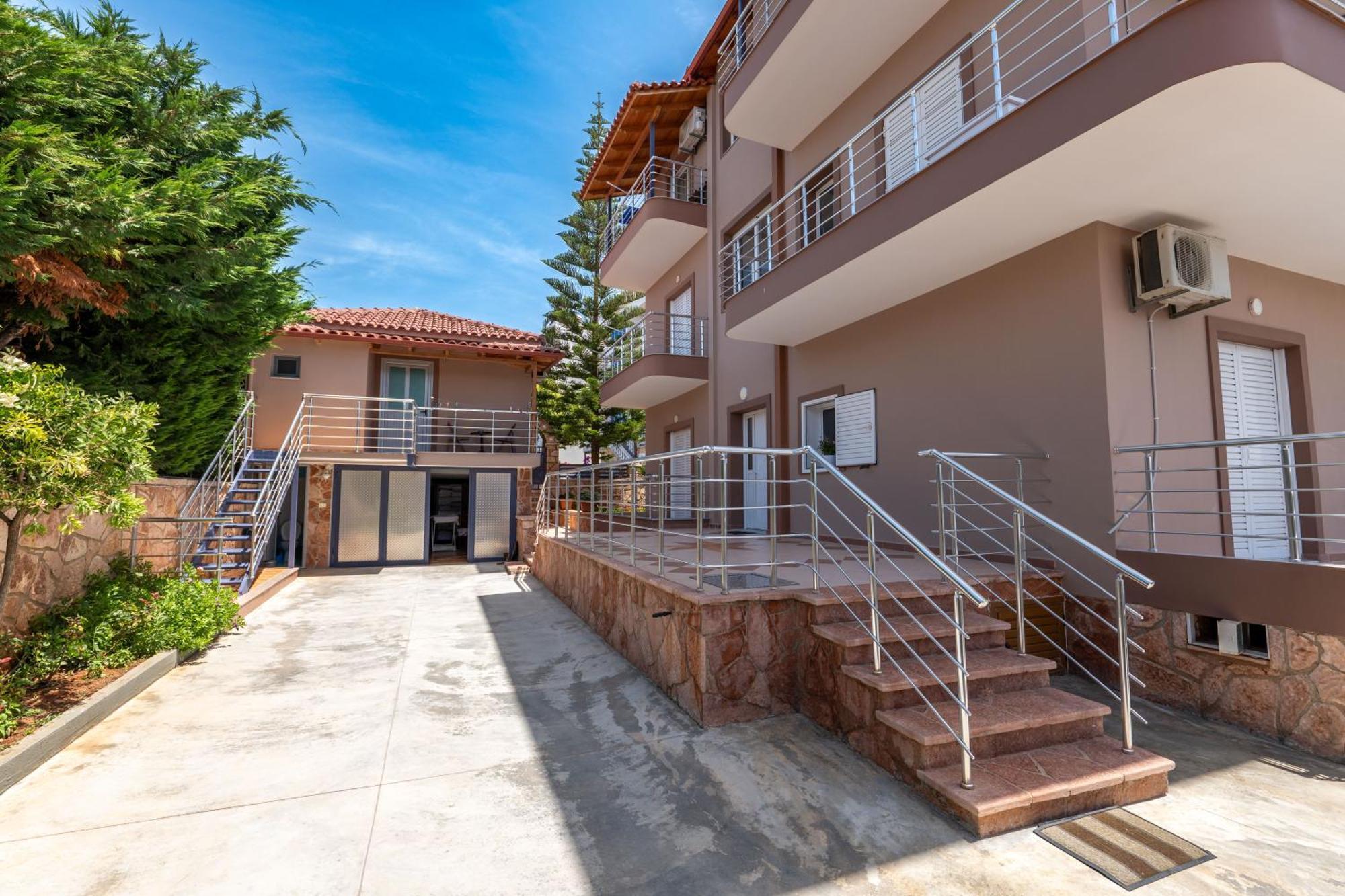 Hamza Villa Ksamil